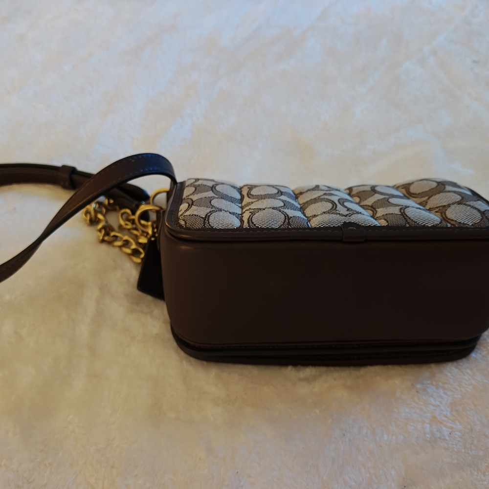 Coach Brown Patterned Crossbody Bag with Gold Chain - Picture 4 of 5